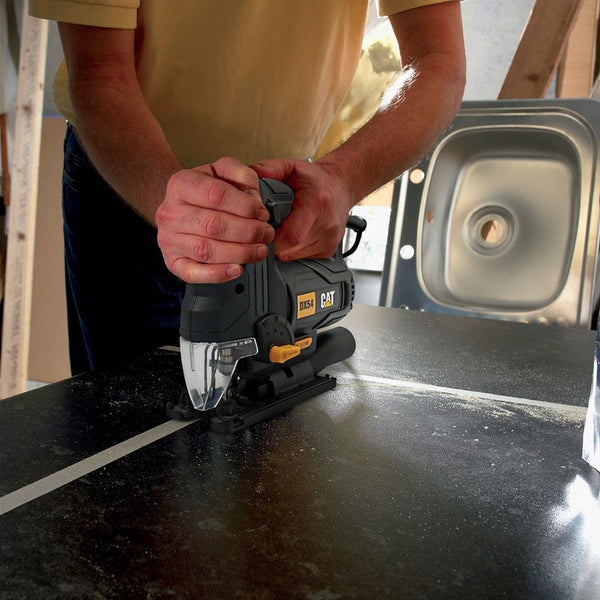 CAT DX54 750Watt Profesyonel Devir Ayarlı Dekupaj Testere - Onivias