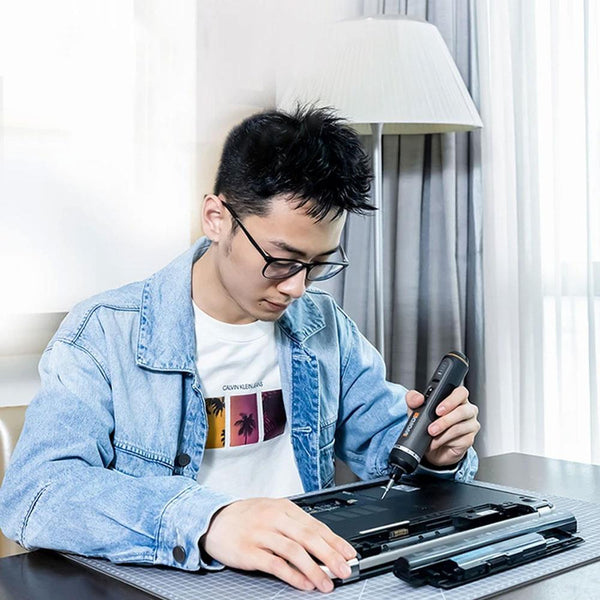 WORX WX242 4Volt/2.0Ah. Li - ion Akıllı Tork Ayarlı Şarjlı Tornavida + 30 Adet Bits Uç - Onivias