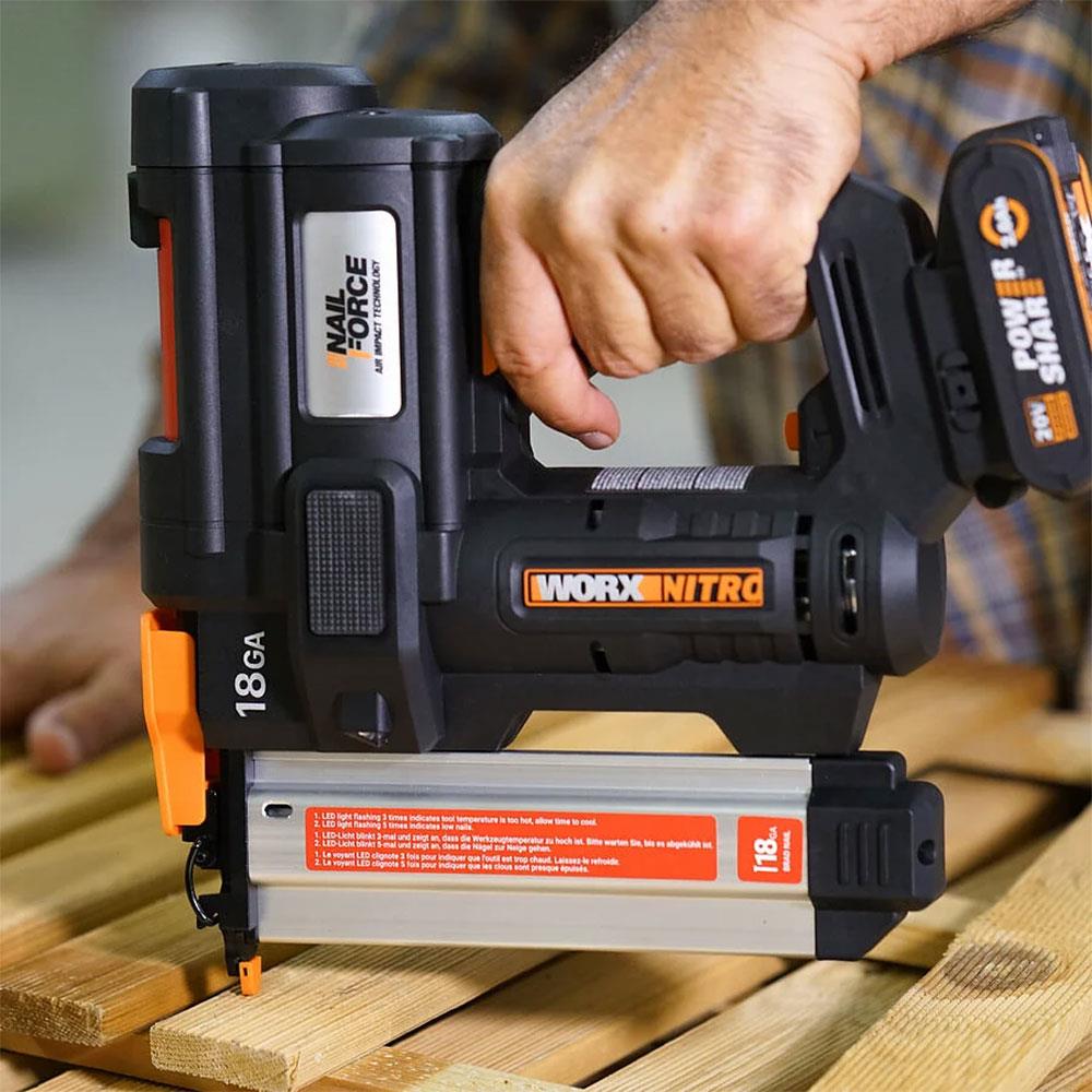 WORX WX842.9 20Volt 15 - 50mm Profesyonel Şarjlı Çivi Çakma Makinesi + 2700 Adet Yedek Çivi (Akü Dahil Değildir) - Onivias
